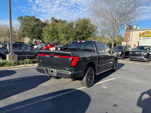 Used 2023 Ford F150 Lightning Lariat image 8