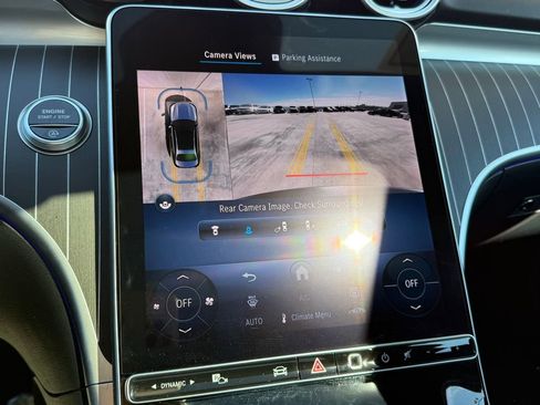 Used 2025 Mercedes-Benz C 300 Sedan image 9