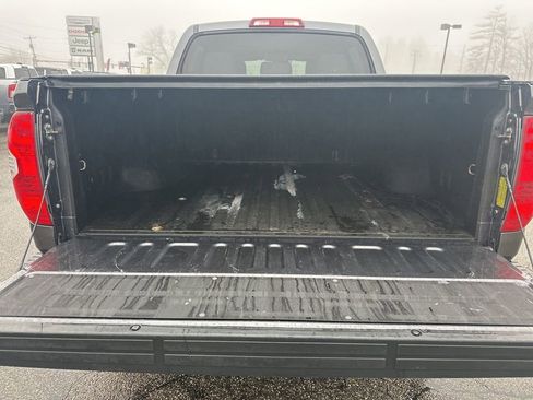 Used 2018 Toyota Tundra Limited w/ Limited Premium Package AWD/4WD image 35