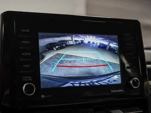 Certified 2022 Toyota Corolla Cross L image 26