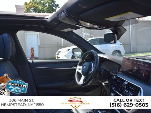 Used 2023 BMW 530e xDrive w/ Premium Package AWD/4WD image 19