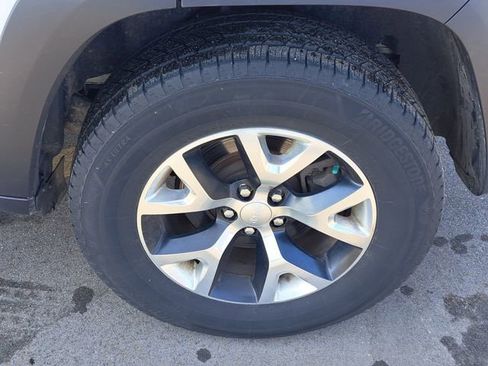 Used 2018 Jeep Cherokee Trailhawk w/ Comfort/Convenience Group image 27