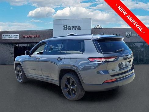Used 2021 Jeep Grand Cherokee L Laredo AWD/4WD image 4