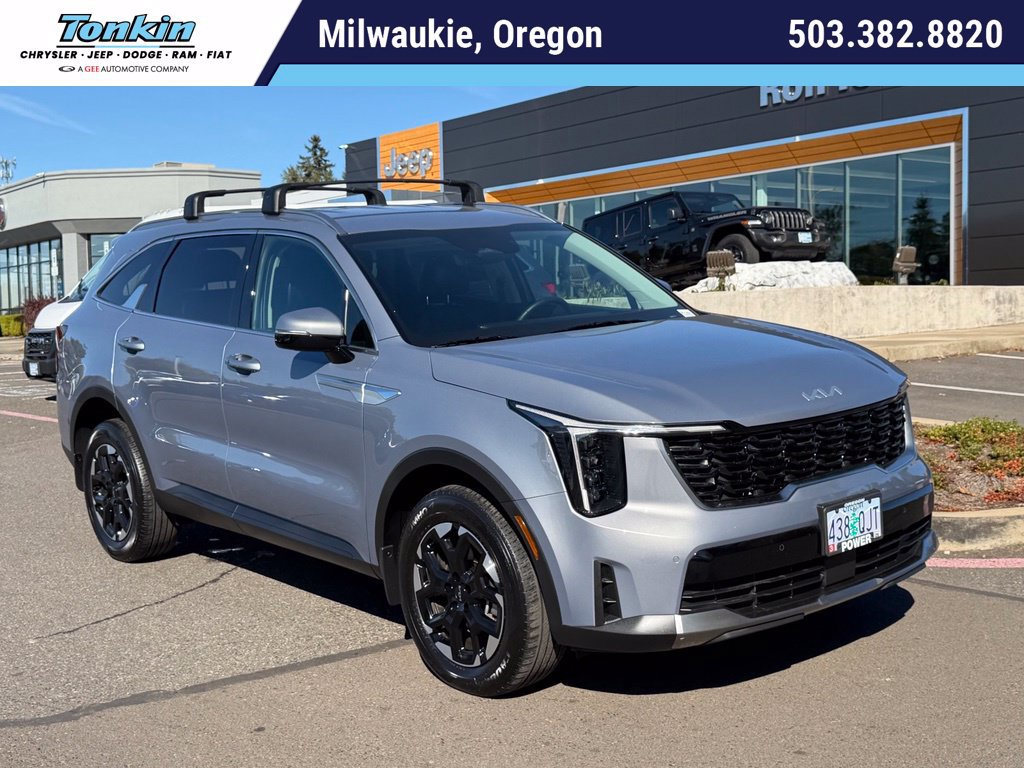 Used 2025 Kia Sorento S AWD/4WD image 1