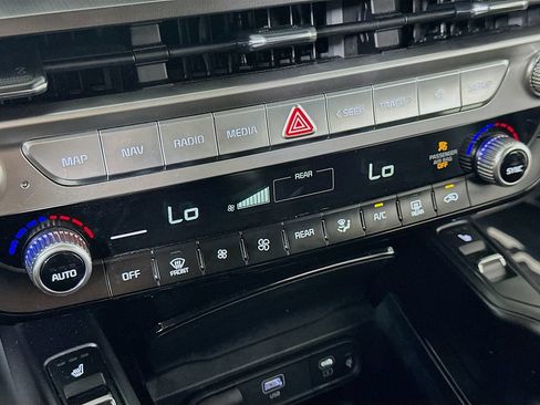 Used 2024 Kia Telluride S w/ S Sunroof Package FWD image 27