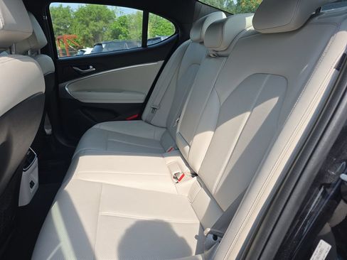 Used 2024 Genesis G70 2.5T AWD/4WD image 25