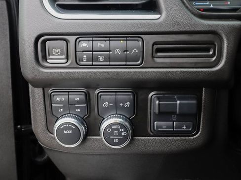 Used 2022 GMC Yukon SLT w/ SLT Premium Package image 75