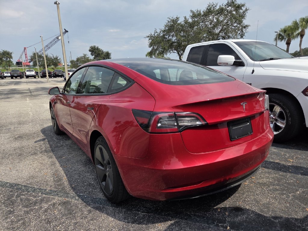 Used 2023 Tesla Model 3 Standard Range RWD image 5