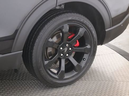 Used 2020 Ford Explorer ST w/ ST Street Pack image 14