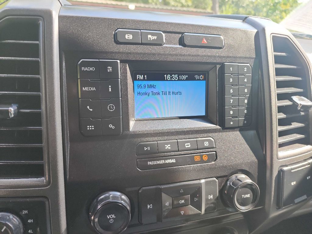 Used 2021 Ford F350 XL w/ Power Equipment Group AWD/4WD image 27