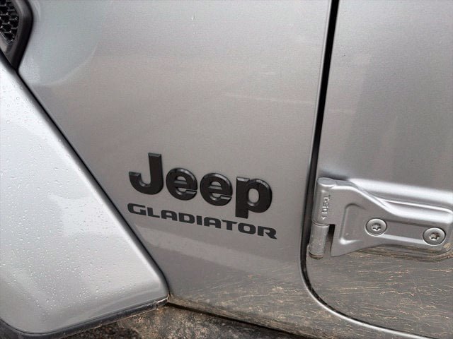 Used 2021 Jeep Gladiator Sport AWD/4WD image 6