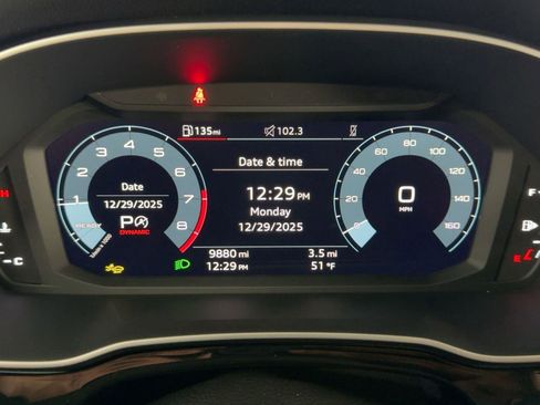 Certified 2025 Audi Q3 2.0T Premium w/ Convenience Package image 19