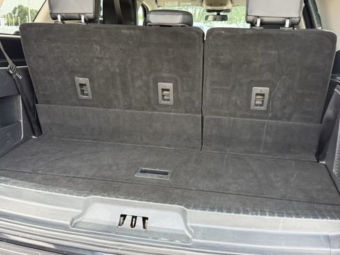 Used 2024 Ford Expedition XLT RWD image 32