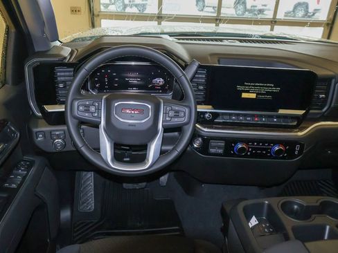 New 2026 GMC Sierra 1500 Elevation image 11