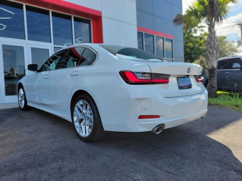 Used 2025 BMW 330i Sedan RWD image 4