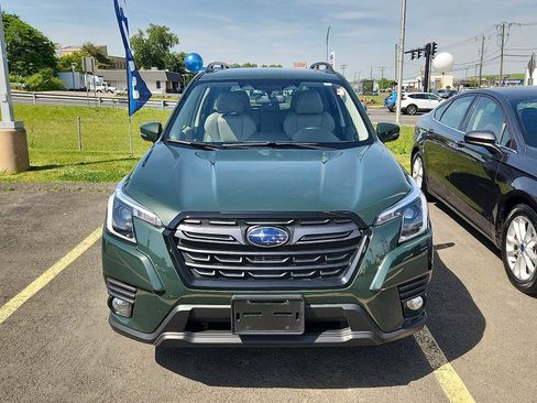 Used 2023 Subaru Forester Limited AWD/4WD image 2