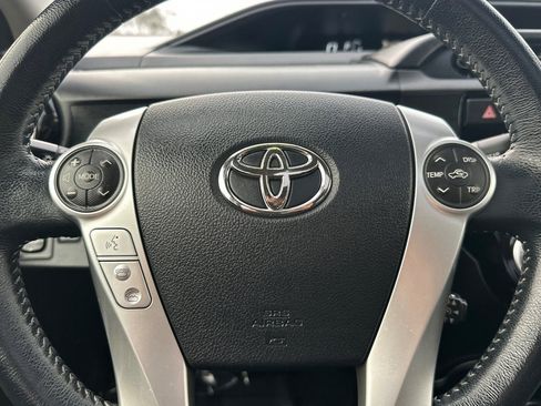 Used 2015 Toyota Prius C Four image 21