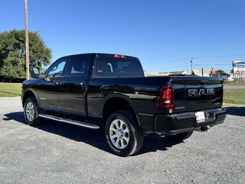 New 2026 RAM 3500 Big Horn AWD/4WD image 24