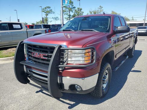 Used 2008 GMC Sierra 2500 SLE w/ Z71 Off-Road Package image 1