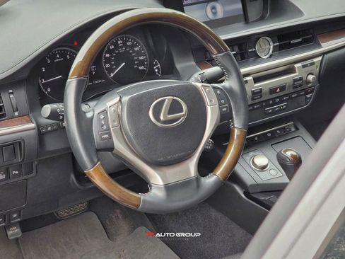 Used 2013 Lexus ES 350 w/ Luxury Pkg FWD image 10