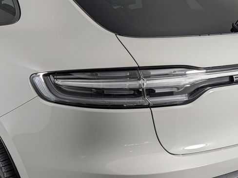 New 2026 Porsche Macan AWD/4WD image 16