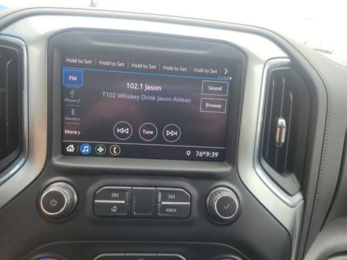 Used 2021 Chevrolet Silverado 1500 RST image 24