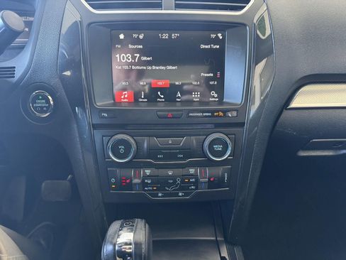 Used 2018 Ford Explorer XLT w/ Equipment Group 202A image 21