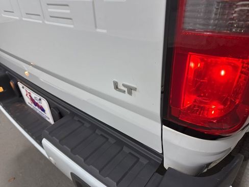 Used 2022 Chevrolet Colorado LT w/ Fleet Safety Package image 15