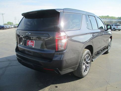 Used 2023 Chevrolet Tahoe Z71 w/ Z71 Off-Road Package AWD/4WD image 6