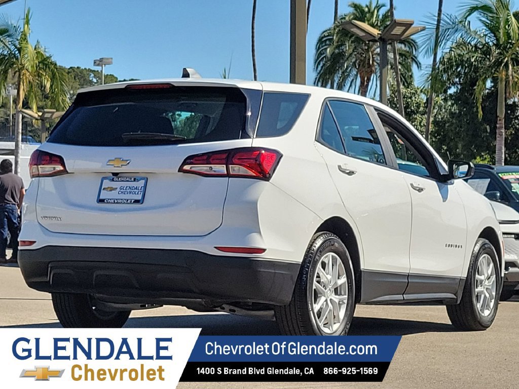 Used 2024 Chevrolet Equinox LS FWD image 3