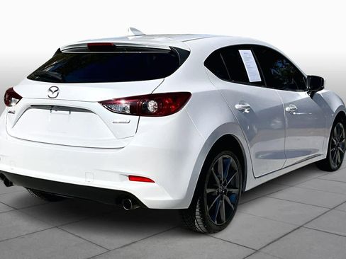 Used 2018 MAZDA MAZDA3 Touring image 13