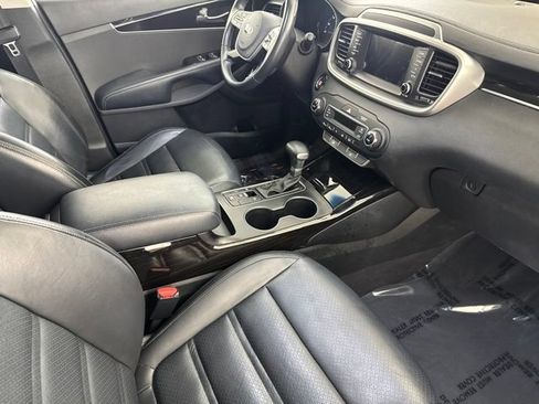 Used 2020 Kia Sorento EX AWD/4WD image 23