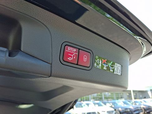 Certified 2026 Mercedes-Benz GLS 450 4MATIC image 34