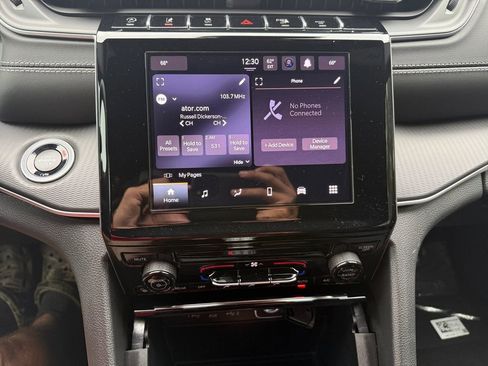 New 2025 Jeep Grand Cherokee Laredo image 23