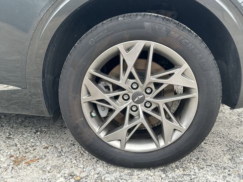 Used 2025 Genesis GV70 2.5T image 19