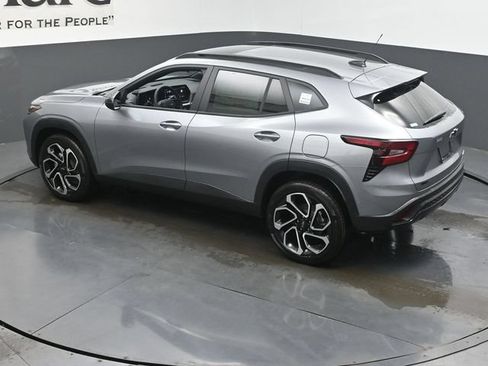 New 2026 Chevrolet Trax RS w/ Sunroof Package FWD image 20