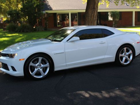 Used 2015 Chevrolet Camaro SS image 33