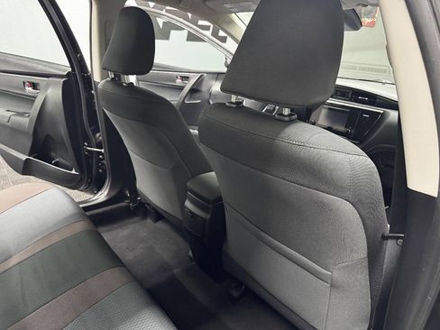 Used 2017 Toyota Corolla LE image 46