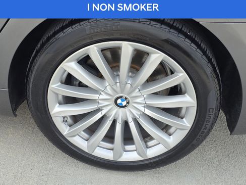 Used 2017 BMW 740i image 10