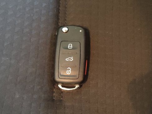 Used 2016 Volkswagen Jetta S image 32