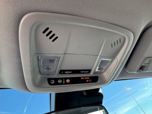 Used 2023 Chevrolet Malibu LT image 29