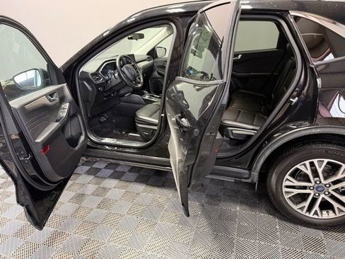 Used 2022 Ford Escape SEL image 13