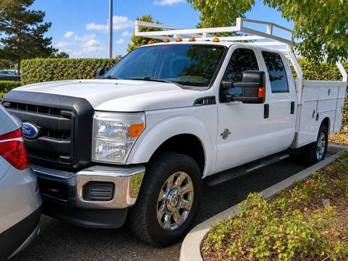 Used 2016 Ford F350 XLT AWD/4WD image 2