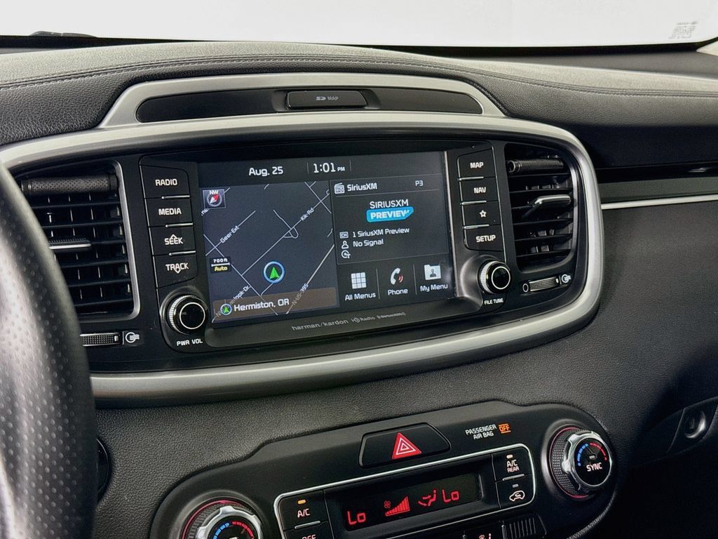 Used 2019 Kia Sorento SX w/ SX Touring Package AWD/4WD image 16
