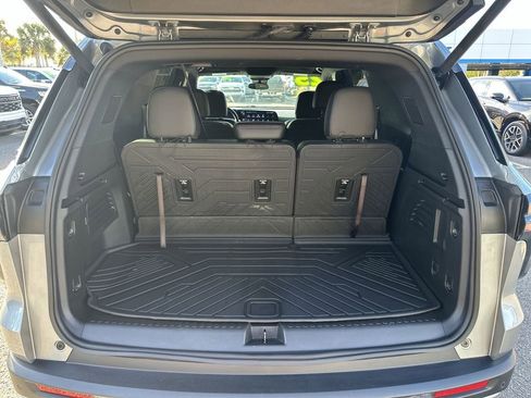 Used 2025 Chevrolet Traverse Z71 w/ Driver Confidence Package image 23