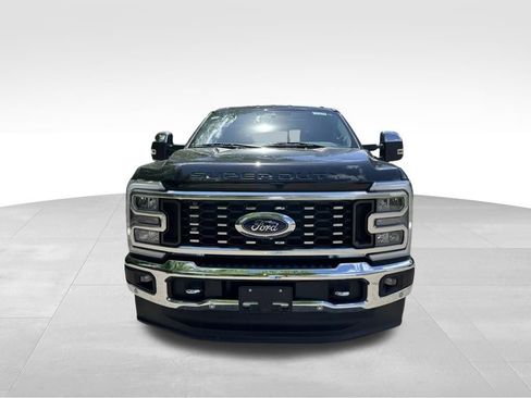 Used 2023 Ford F350 Lariat w/ Lariat Ultimate Package AWD/4WD image 3