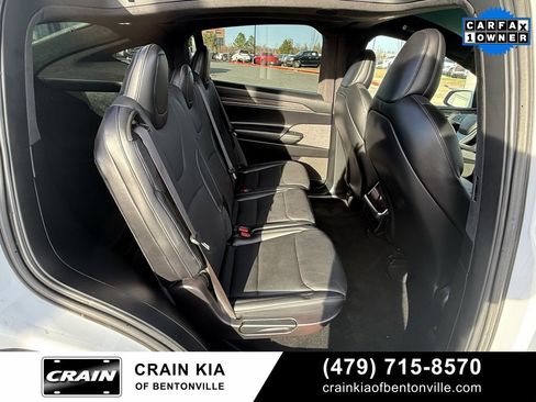 Used 2022 Tesla Model X image 30