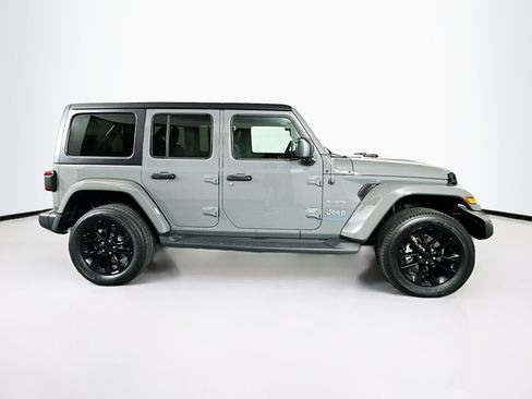 Used 2023 Jeep Wrangler Unlimited Sahara w/ Cold Weather Group AWD/4WD image 10