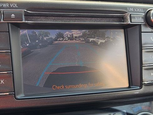 Used 2013 Toyota RAV4 XLE AWD/4WD image 18