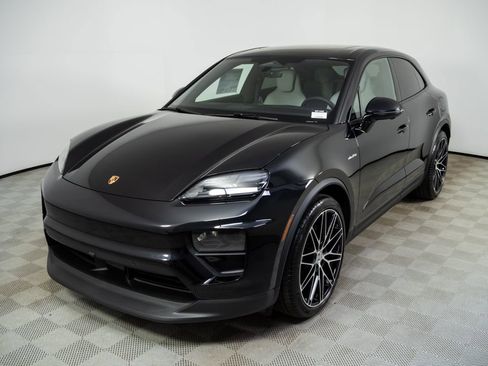 New 2026 Porsche Macan 4 Electric image 1